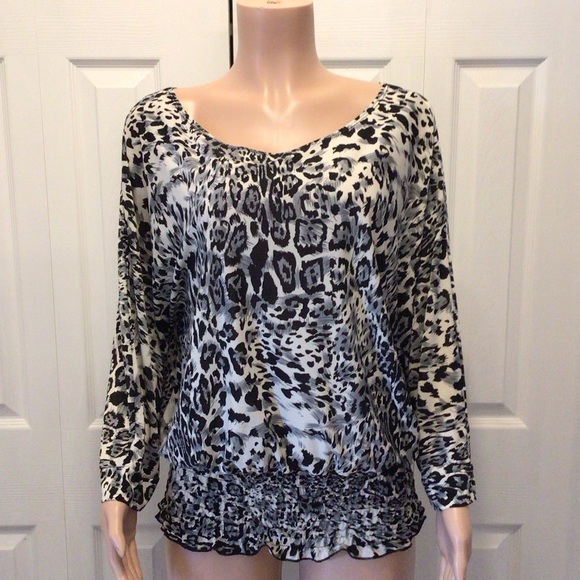 Isabella Rodriguez Womens Black & White Animal Print Dolman Blouse Size 2X - Picture 2 of 6